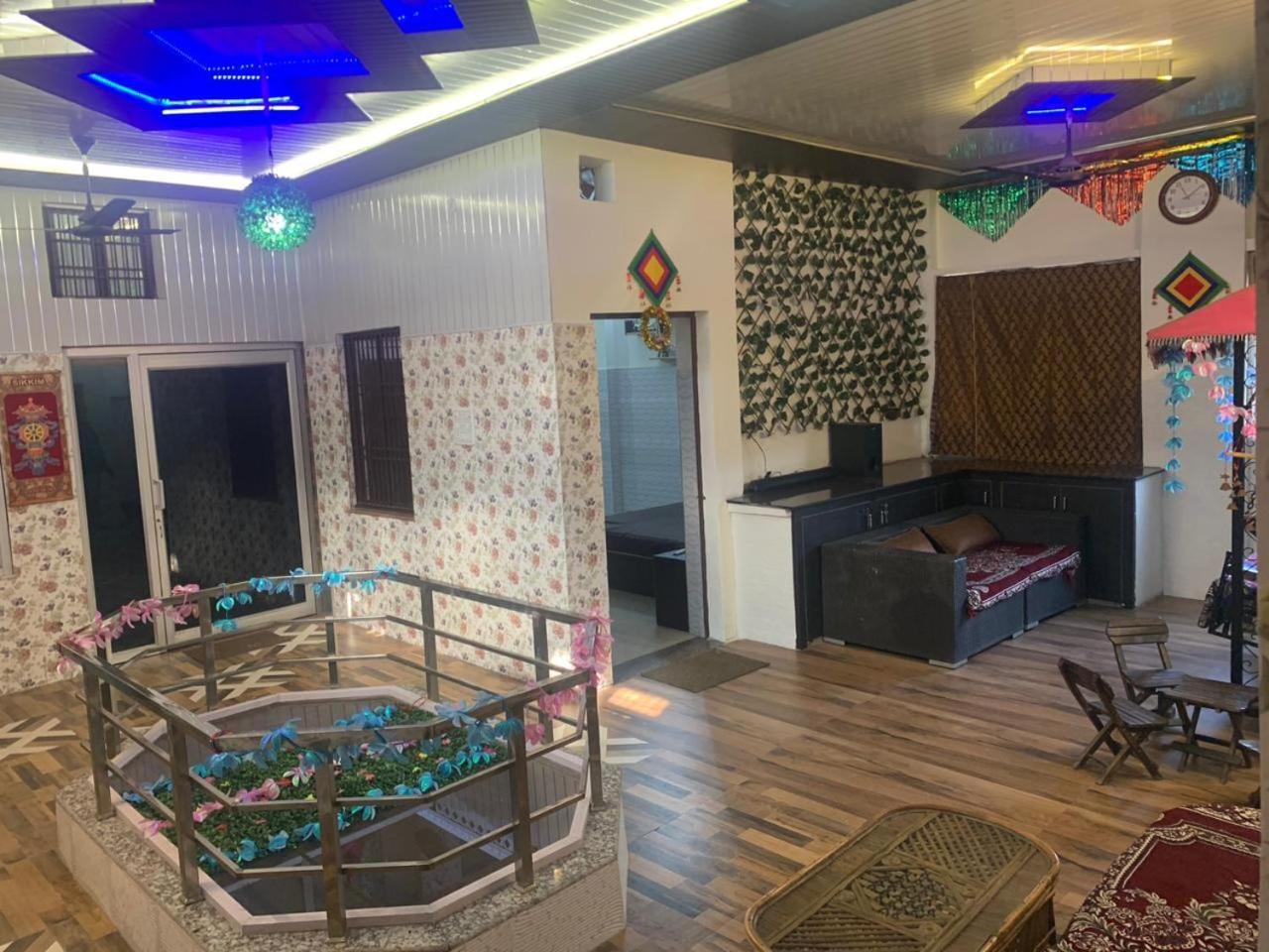 אגרה Mayur Villa מראה חיצוני תמונה